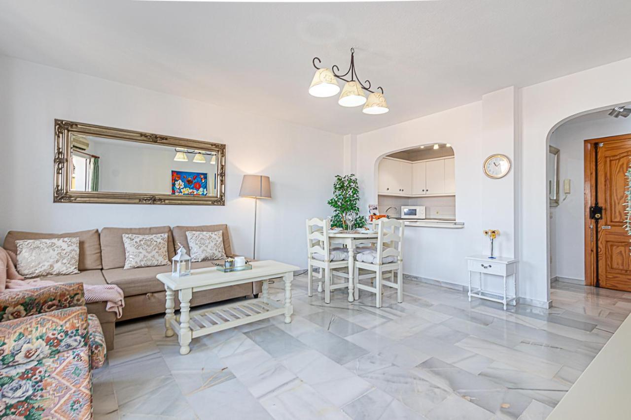 797 Holiday Rentals - Amplio Piso Para 4 En El Centro De Arroyo De La Miel Benalmádena Eksteriør billede