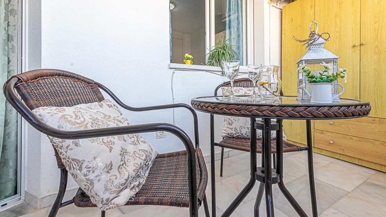 797 Holiday Rentals - Amplio Piso Para 4 En El Centro De Arroyo De La Miel Benalmádena Eksteriør billede