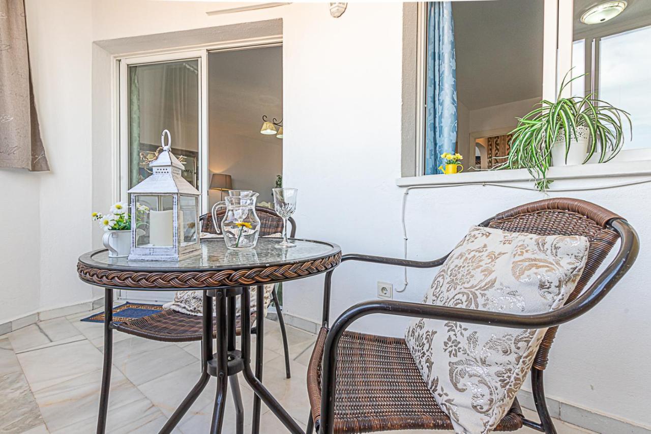 797 Holiday Rentals - Amplio Piso Para 4 En El Centro De Arroyo De La Miel Benalmádena Eksteriør billede
